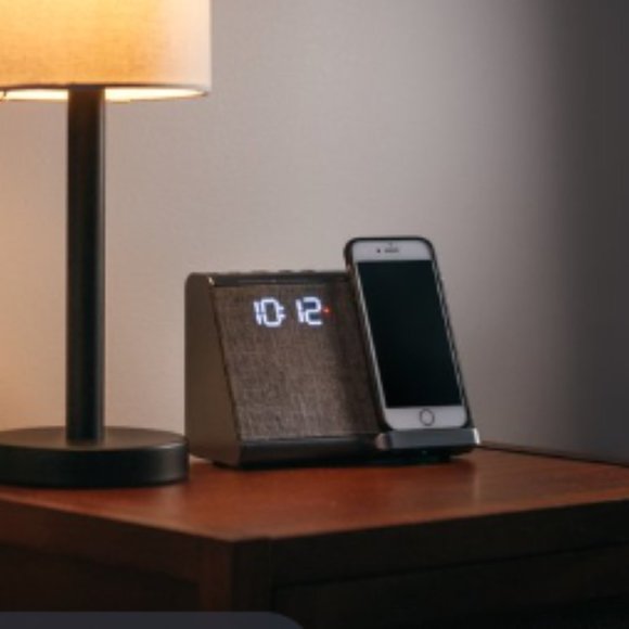 Speaker Alarm Clock Wireless Charging iHome - Picture 3 of 11